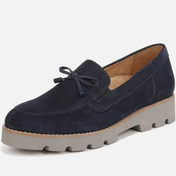 NEW Vionic Women’s Navy Blue Finley Suede Tassle Loafer 9.5 Shoes Slip On - Picture 2 of 13